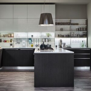 Черная кухня Extra Veneta Cucine